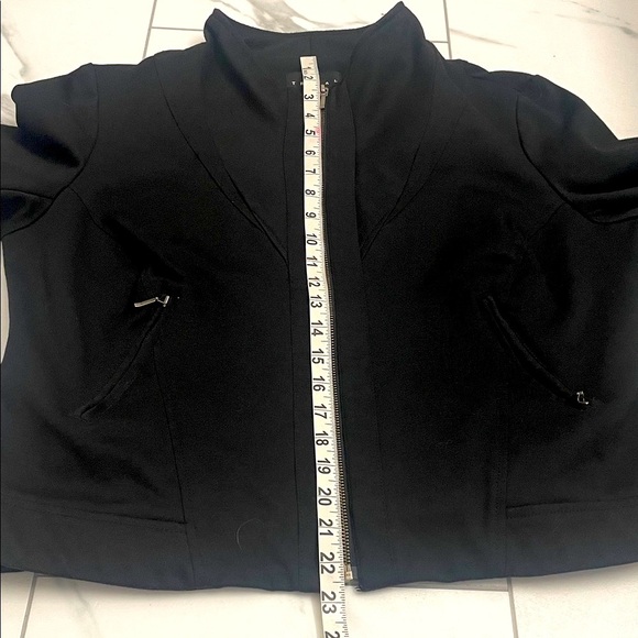 Tribal Women’s Black Bomber Jacket Pockets Zipper Closure Collar Fitted Sz. 14 - Picture 11 of 13